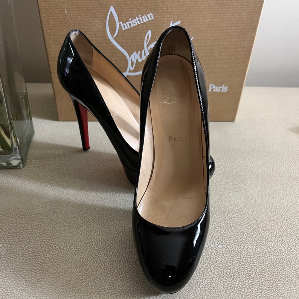 Christian Louboutin Dolly Pump